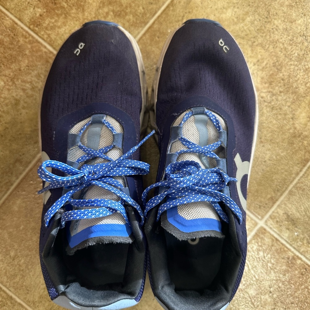 On Running Women’s Cloudmonsters